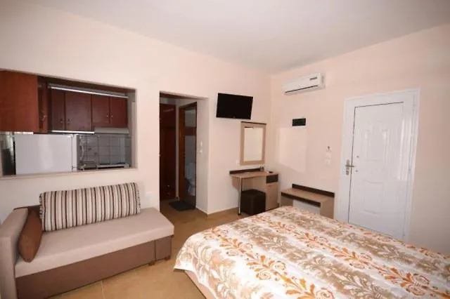 Aparthotel Exohi 3*